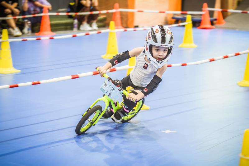 少儿滑步车考级招生简章